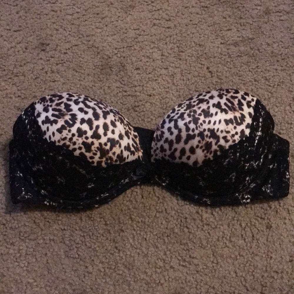 VS strapless bra